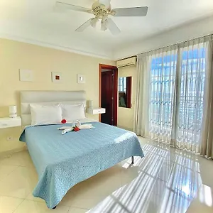 hotel-shakey.comcaribbean.com/
